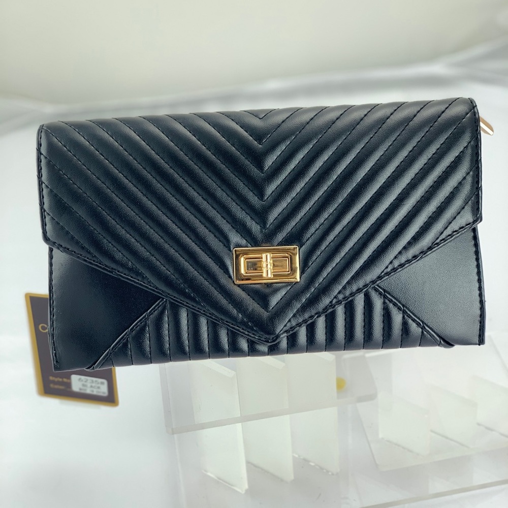 Vegan Black Clutch Converts into Crossbody Purse - Picture 3 of 8